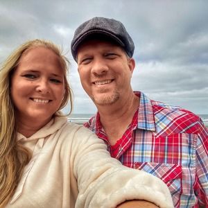 Meet your Posher, Dena